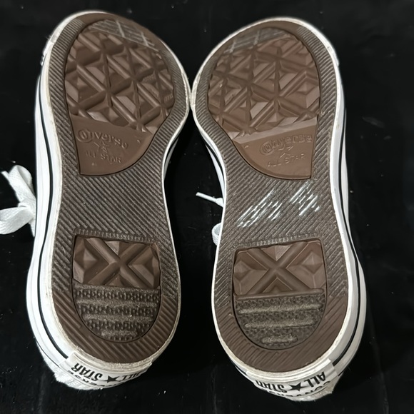 White converse with see through design - Picture 5 of 5